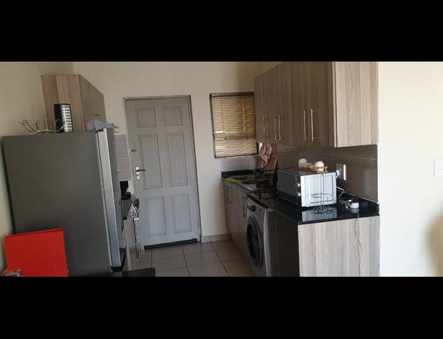 1 BEDROOM APARTMENT FOR SALE IN LONEHILL